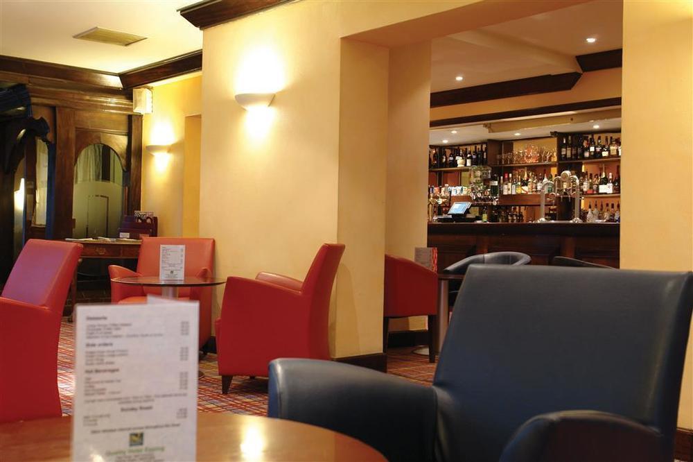 The Bell Hotel Epping Restoran gambar